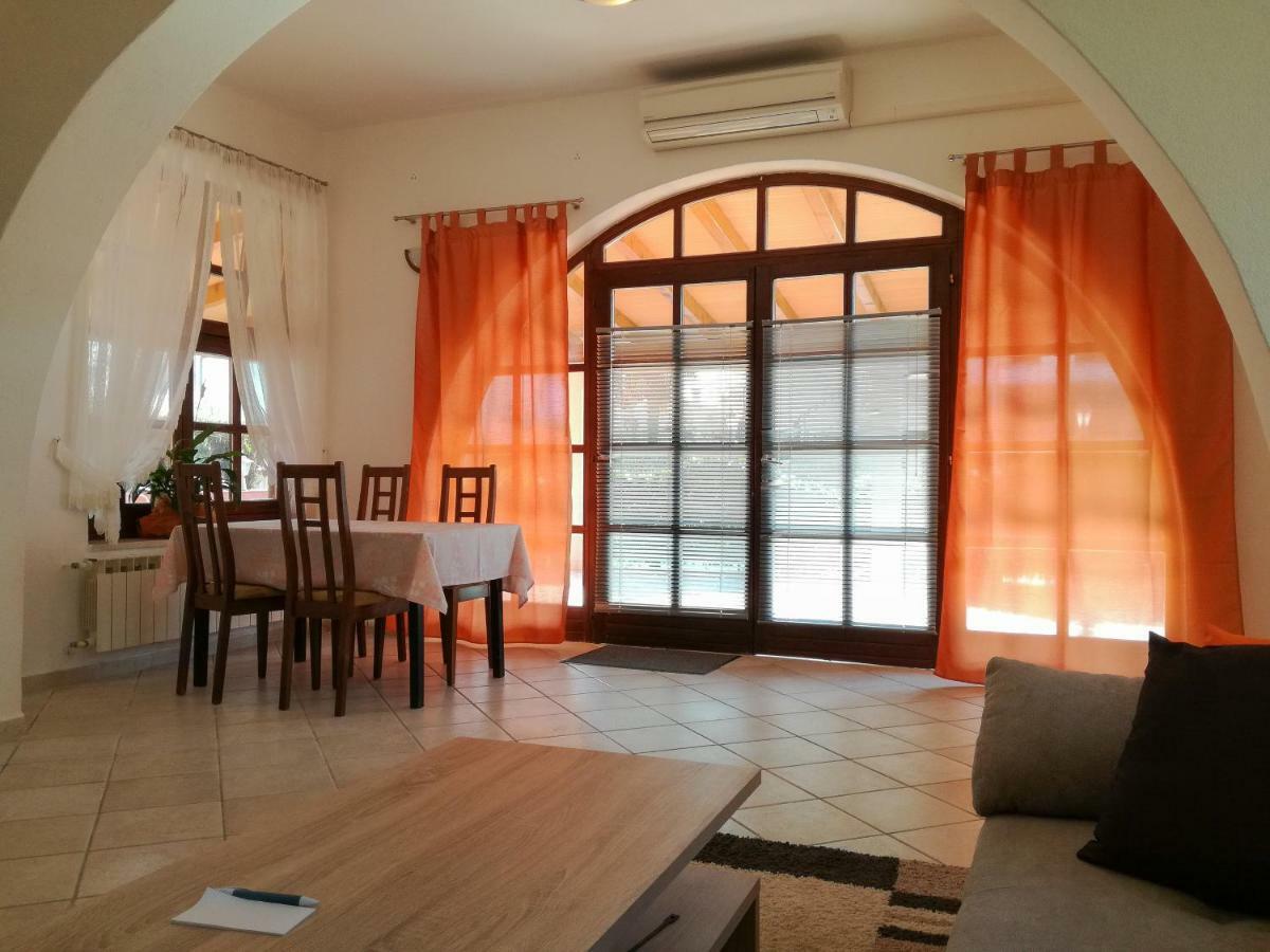 Apartment Sandra Умаг Екстериор снимка